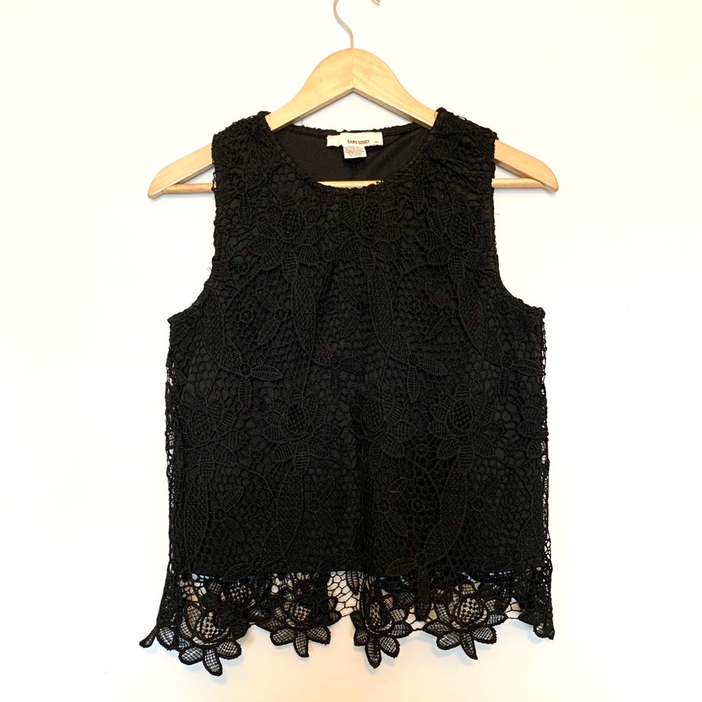 Sans Souci Black Lace Crop